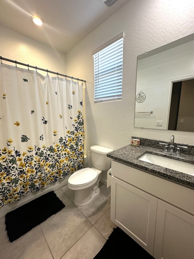 Photo - 2367 W Shanley Ave