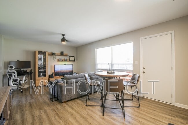 Photo - 4605 Coronado Dr