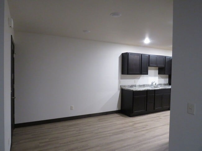 Photo - 5294 Christopher Dr Unit B