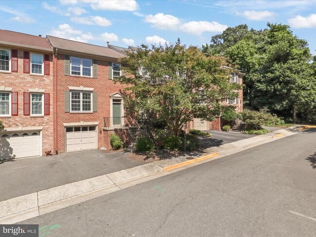 Photo - 5929 Woodfield Estates Dr