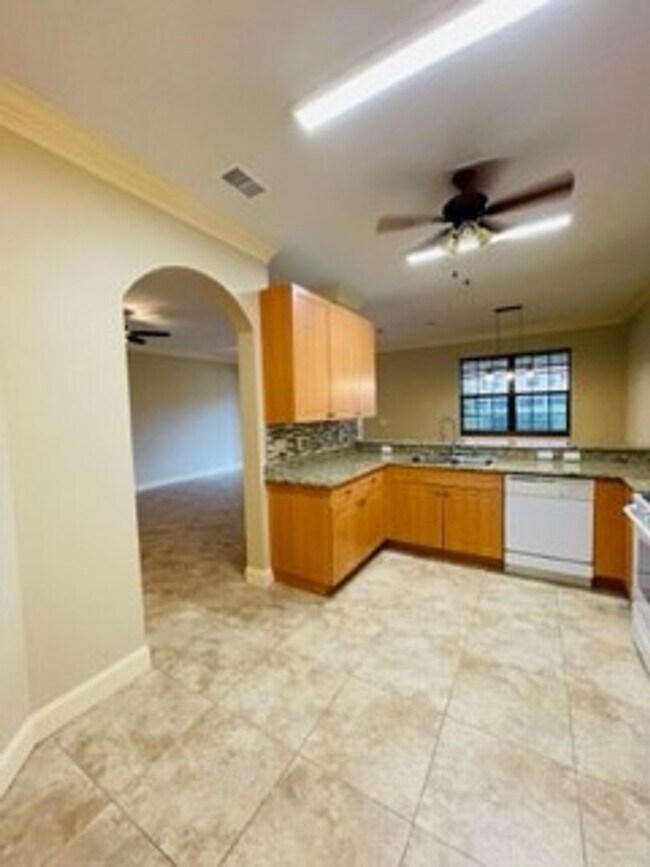 Photo - Townhome in the gated community of Bristol...