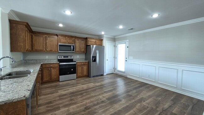 Photo - 588 Brushwood Dr