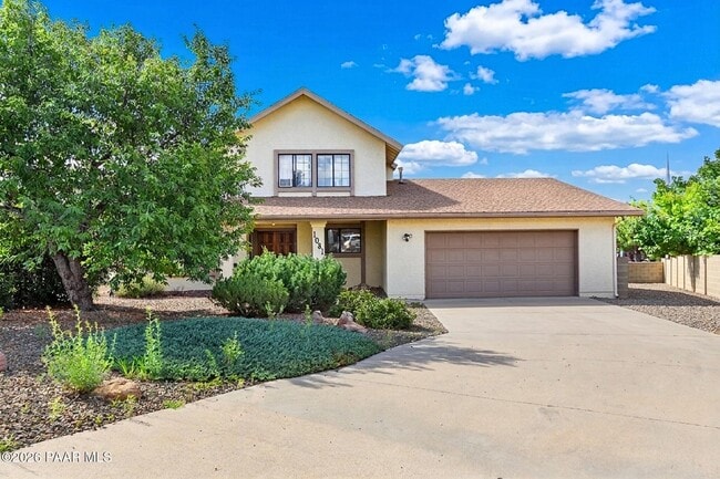 Building Photo - 1081 Canary Dr
