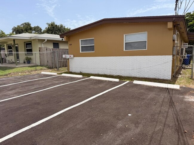 Photo - 630 NW 15th Terrace Unit 1-2