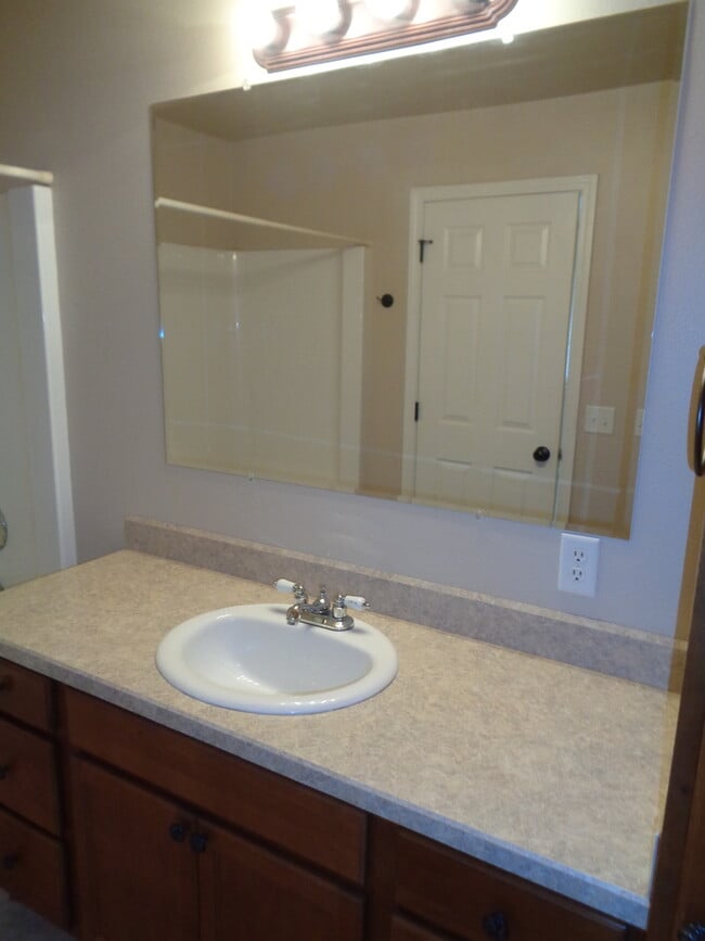 Photo - 5 Bed/ 3 Bath/ 2 Car Garage Open Floor Plan Home in Billings Heights