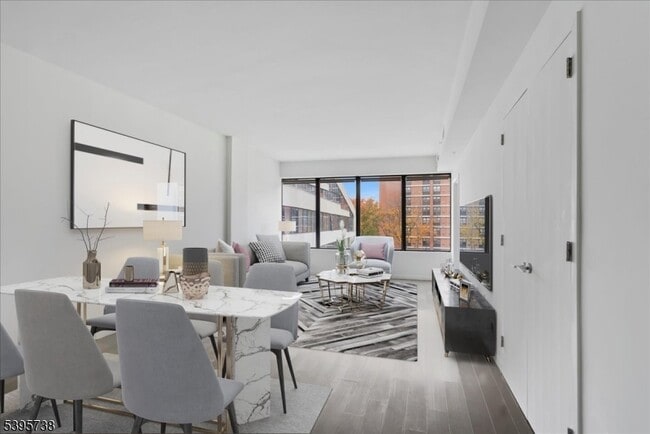 Building Photo - 315 S Harrison St Unit 1