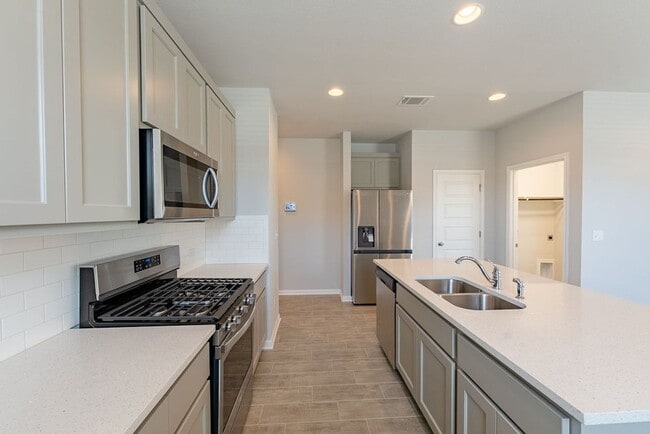 Photo - Beautiful New 4 bed, 2 bath home in Buda!