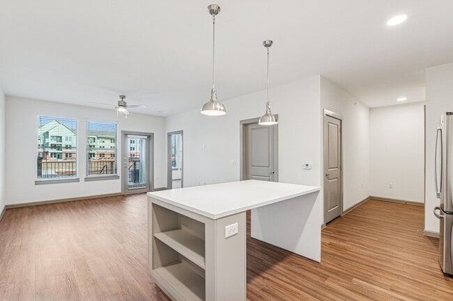 Isla y sala de estar Fairhaven - Kelly Hollow