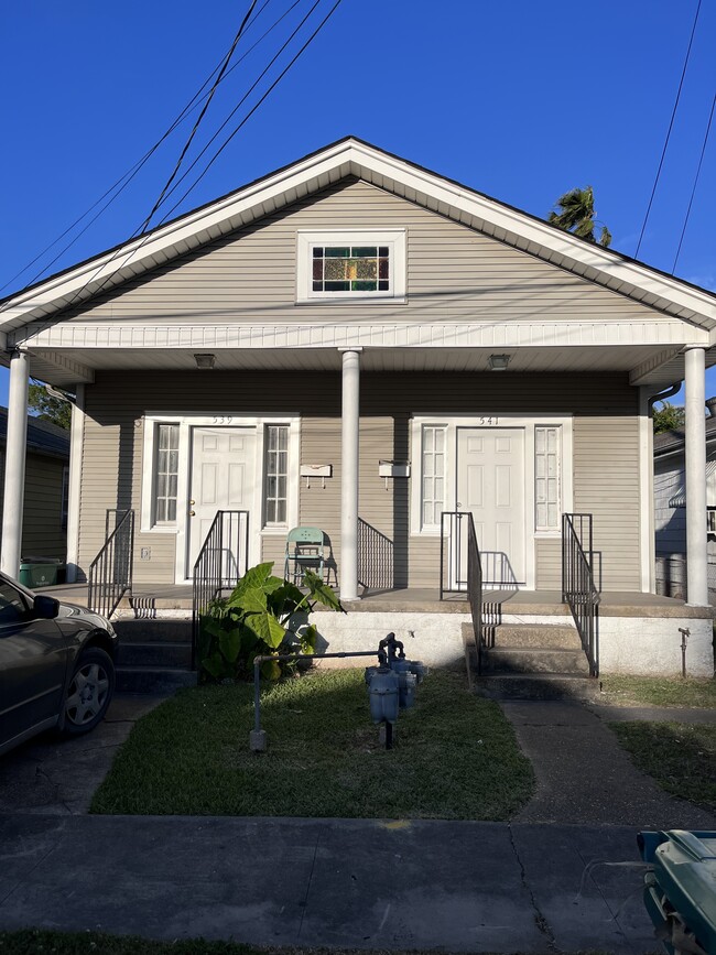 Building Photo - 539 Maple Ave Rental