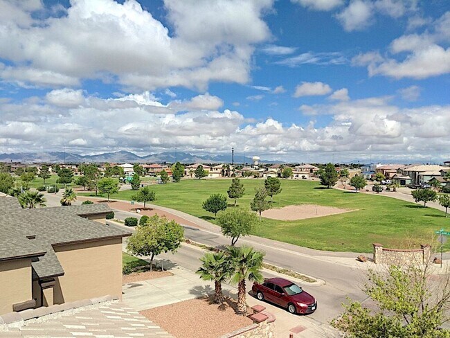 Photo - East El Paso Refrig A/C 4bed across from Park!