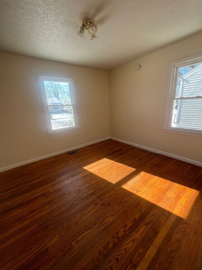 Photo - Lovely Longfield 2 Bedroom