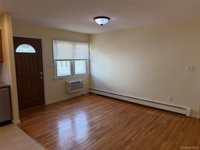 Photo - 149-14-149-21 21st Ave