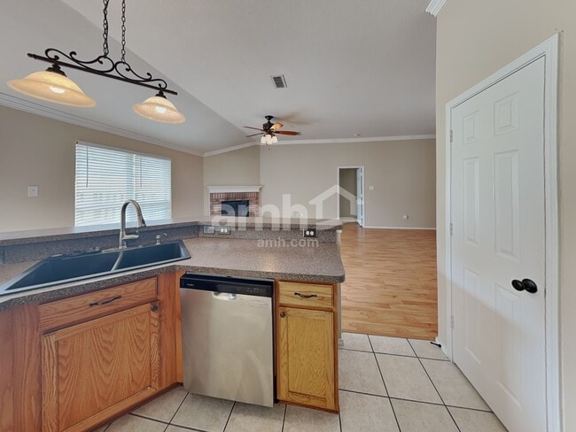 Photo - 1909 Wahoo Dr