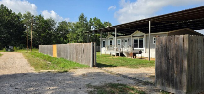 Photo - 2571 Lee Turner Rd