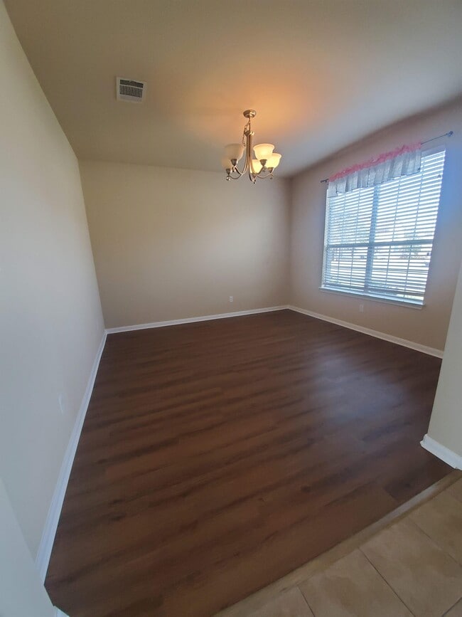 Photo - 501 Dinge Bay Dr