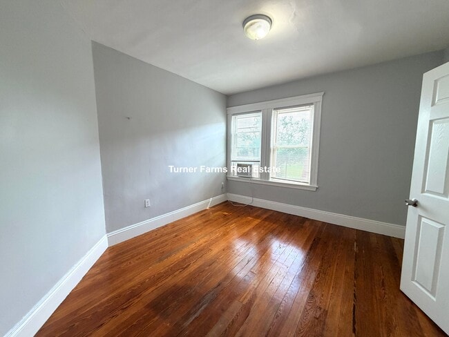 Photo - 18 Perry St Unit 3