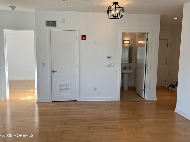 Photo - 510 Monroe Ave Unidad 303