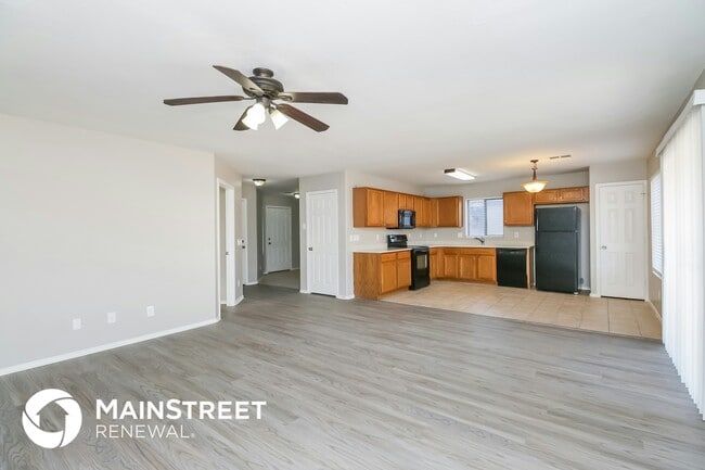 Photo - 2221 N 105th Ave