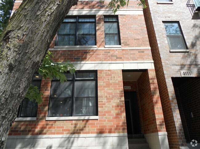 Building Photo - 4113 N Western Ave Unit 2 Rental