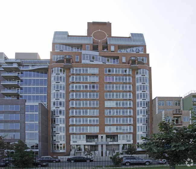 Primary Photo - Bayard Views Condominiums