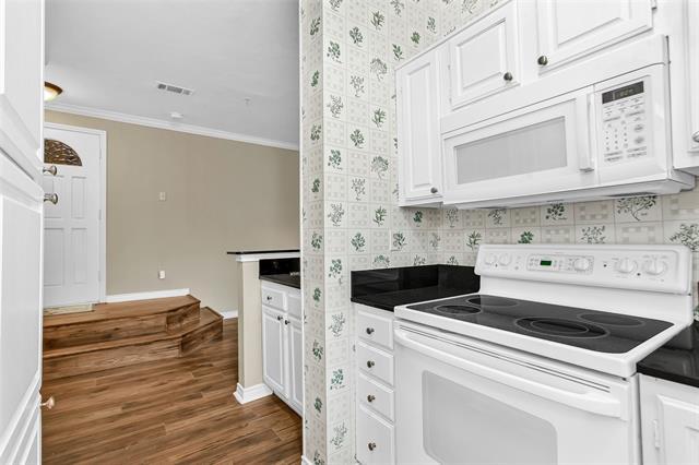 Photo - 6004 Auburndale Ave Unit F