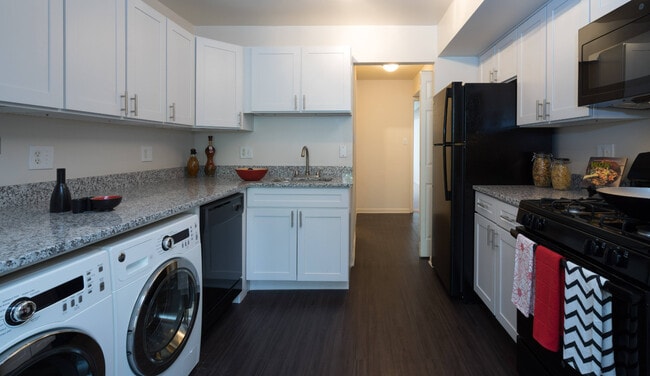 Photo - Fairway Apartments