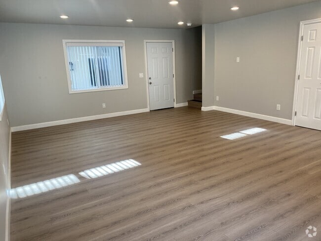 Building Photo - 1418 Magnolia St Rental
