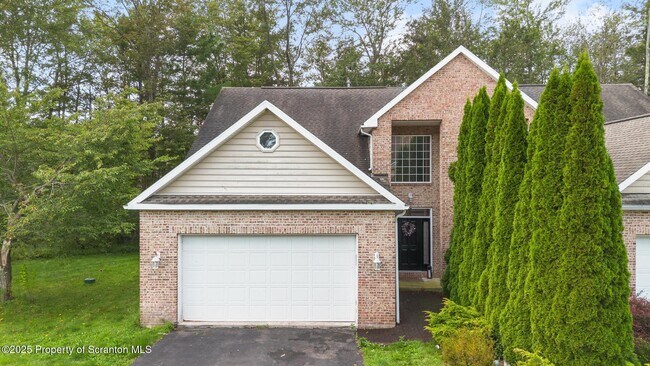 Photo - 32 Pine Tree Dr