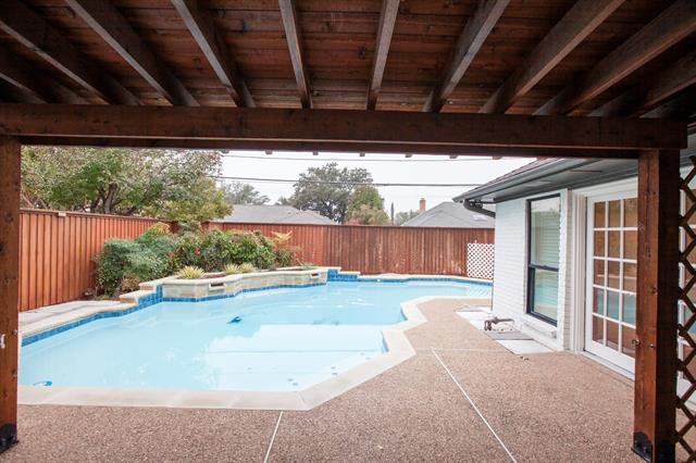 Photo - 16114 Shadybank Dr