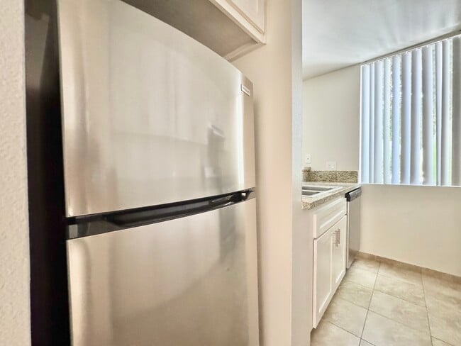 Photo - 1225 N Cherokee Ave Unit 107