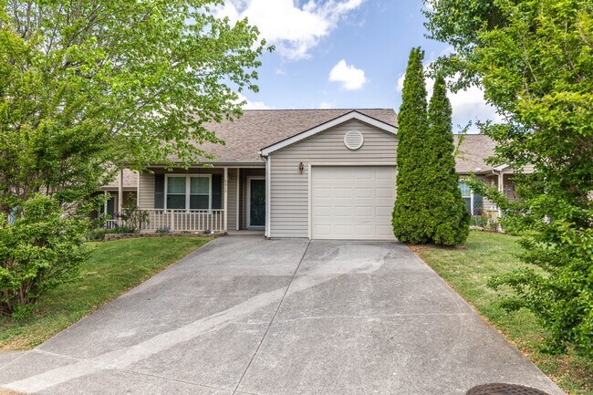 Photo - 8613 Little Field Way