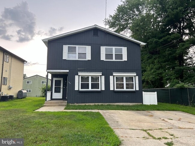 Building Photo - 106 Haines Ave Rental