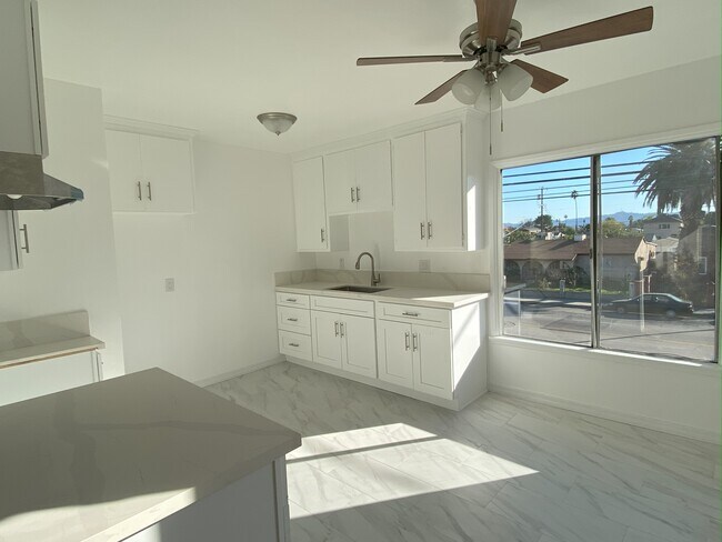 Photo - 12641 Vanowen St Unit 4