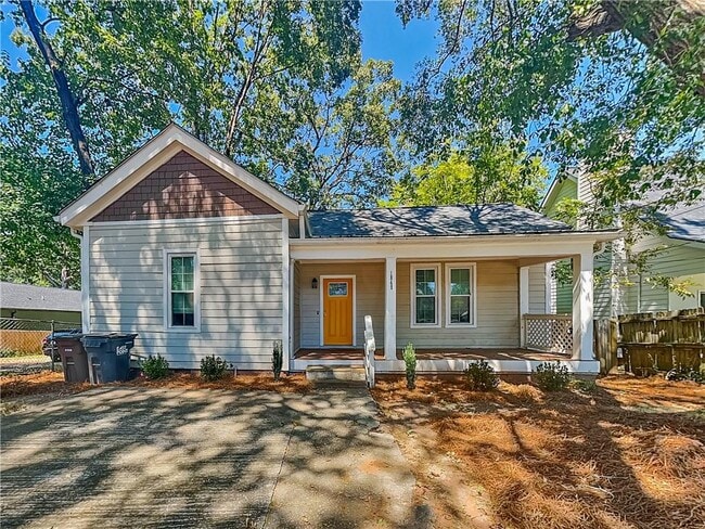 Building Photo - 1849 E Farris Ave Rental