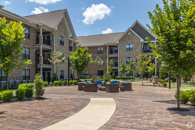 Building Photo - The Pointe at Bentonville Rental