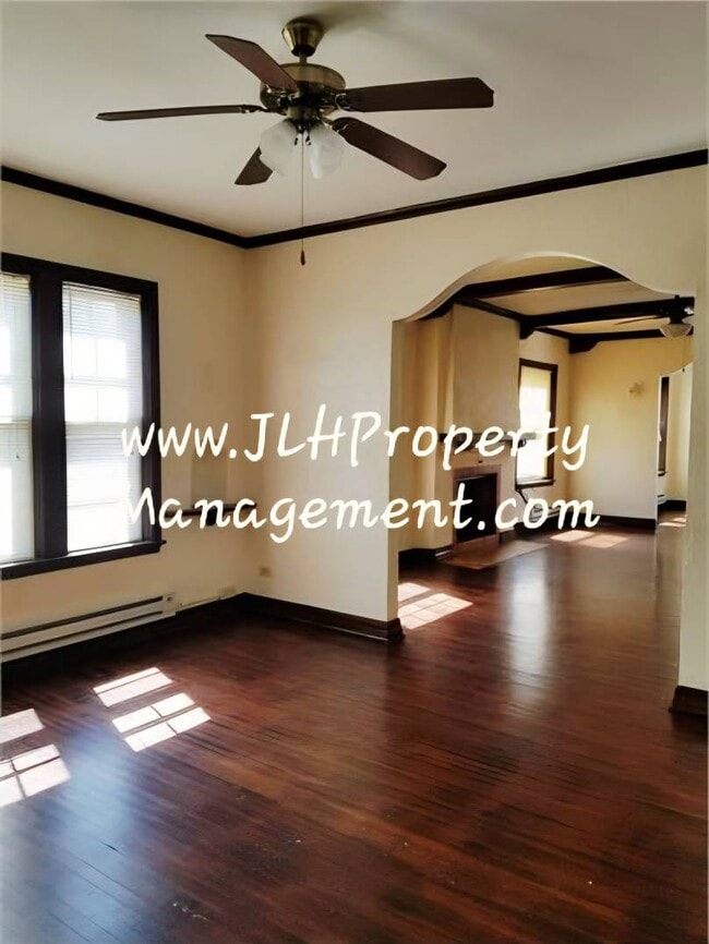 624 W Stephenson St Unit 3