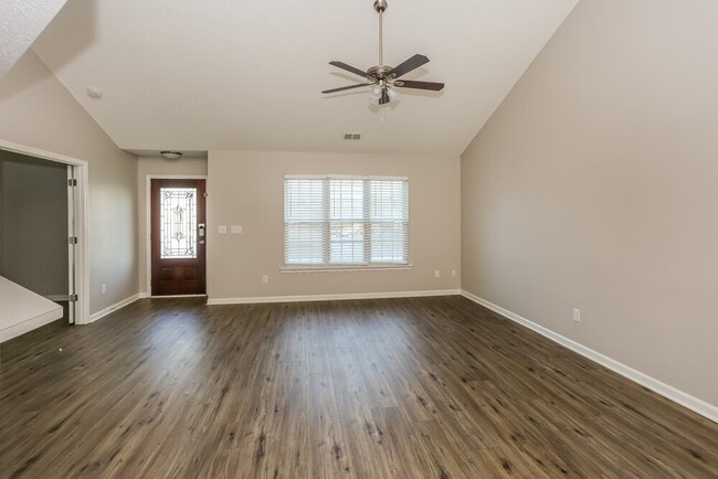 Photo - 5751 Heron Point Pl SW