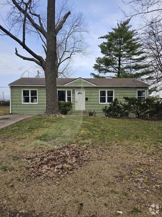 Building Photo - MODERN RENOVATIONS!!! Rental