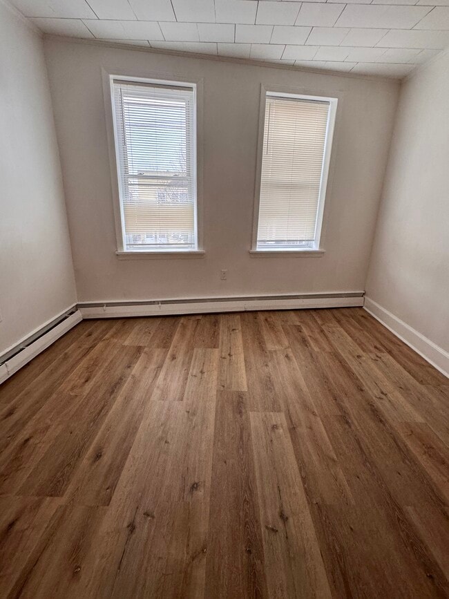 Photo - 181 Princeton Ave Unidad #3