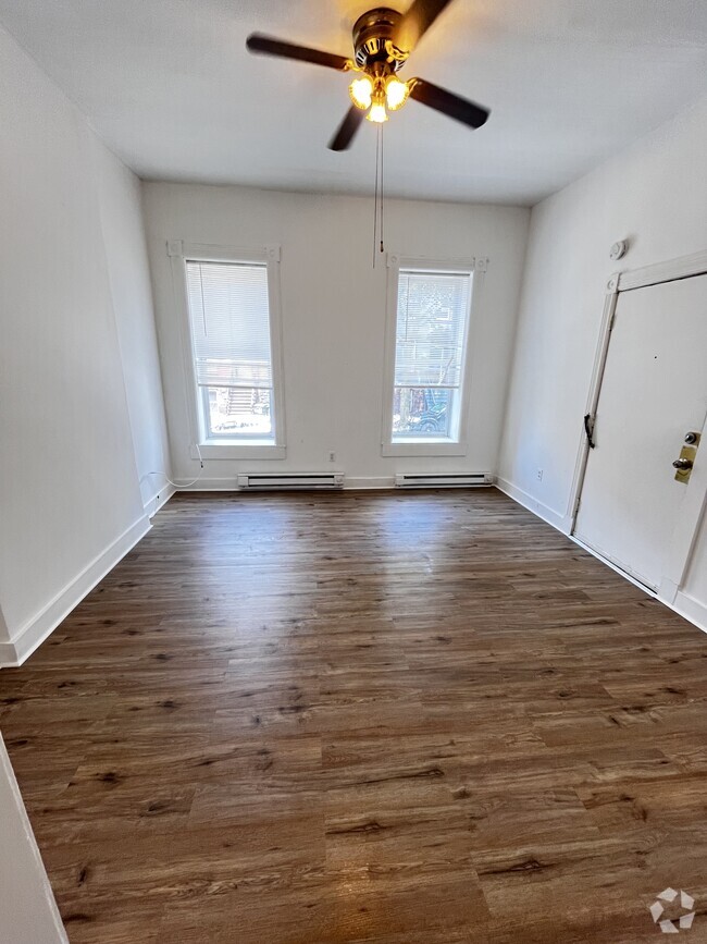 Building Photo - 120 Lark St Unit 1st Floor Rental
