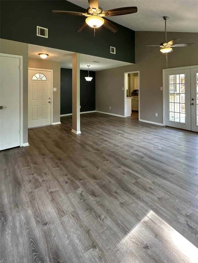 Photo - 26403 Hunters Hollow Dr