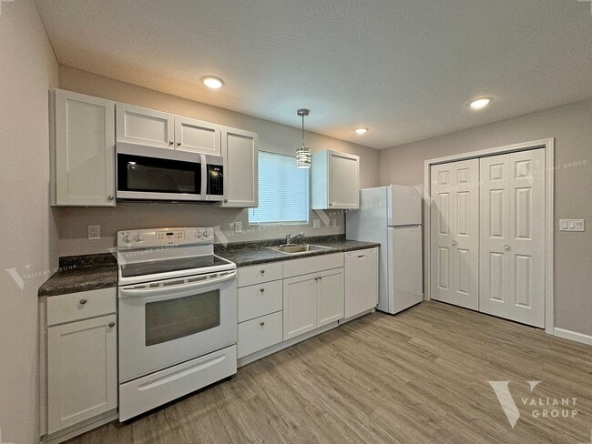 Photo - Charming 3-Bedroom, 1-Bathroom House for Rent in Springfield’s Heart of the Westside Neighborhood