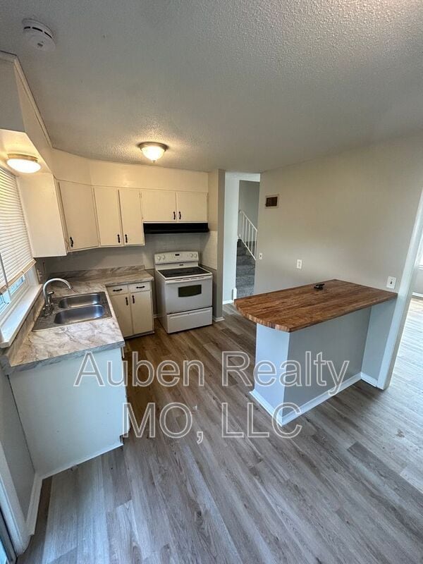 Photo - 8300 E 91st Terrace