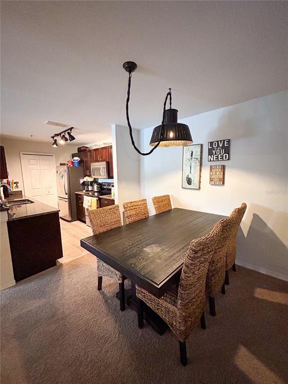 Photo - 5447 Vineland Rd Unit 1209