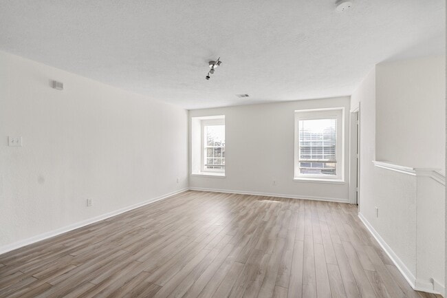 Photo - 18102 Clayton Bluff Ln