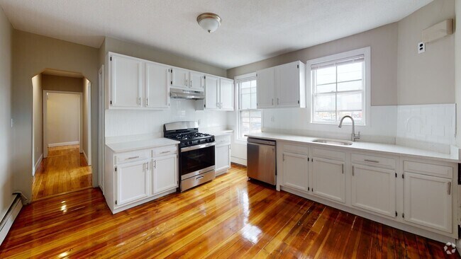 Building Photo - 280 McGrath Hwy Unit 2 Rental