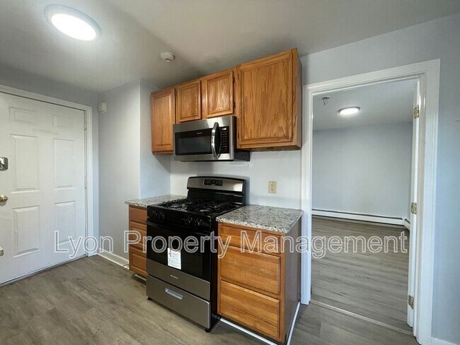 Photo - 12 Clark Ct Unit 2R