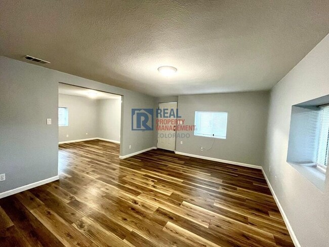 Photo - 1614 Manitou Blvd