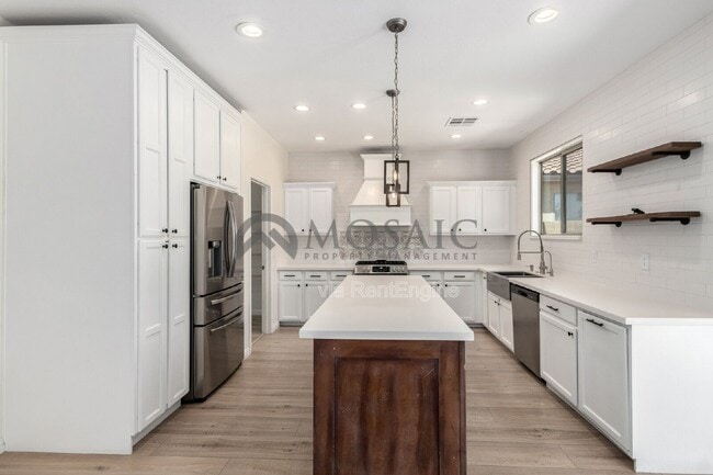 Photo - 44196 Askew Dr