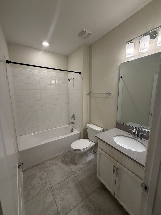 Photo - ***Resort-Style Living in The Vistas at ChampionsGate***
